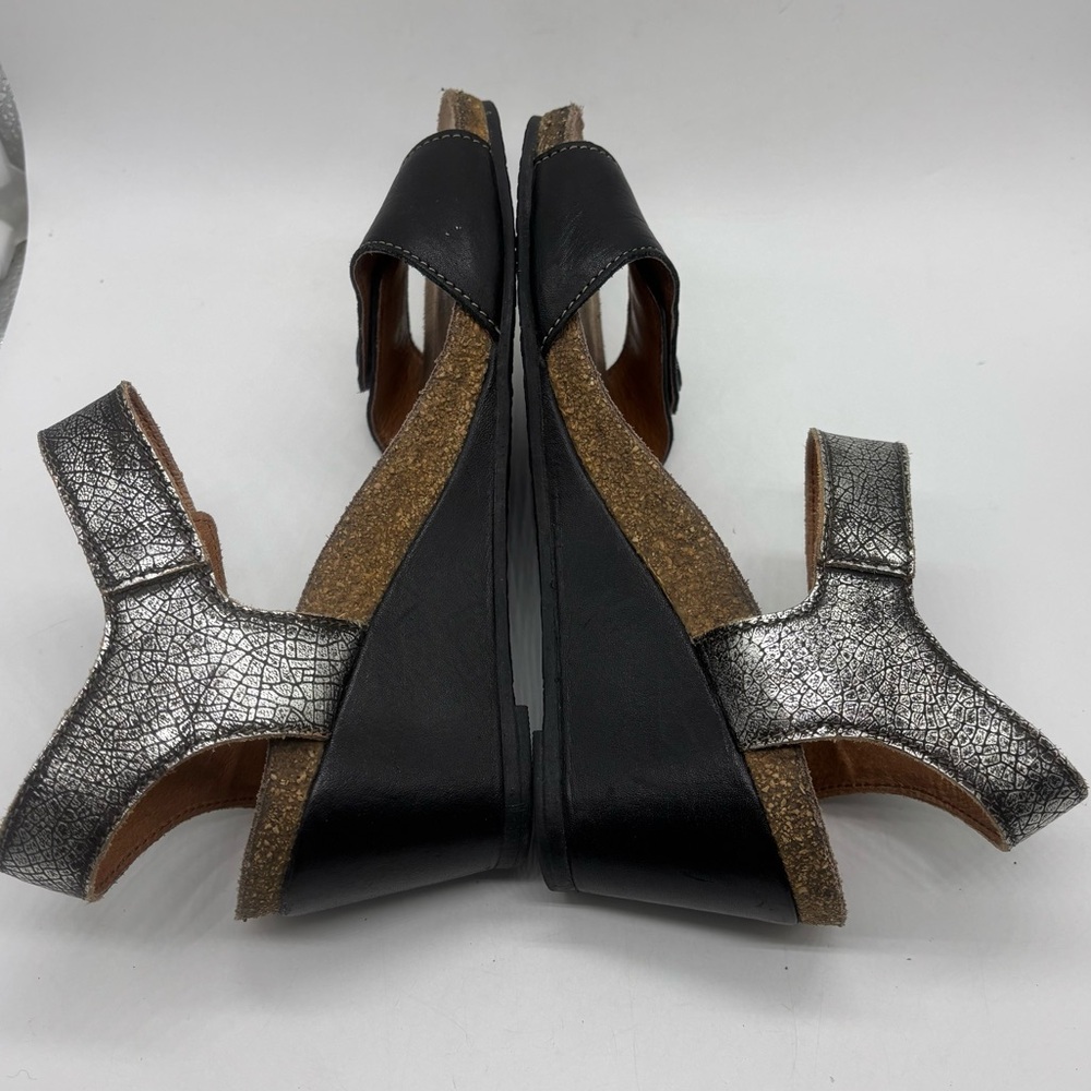 Taos Carousel Wedge Cork Sandal Black Silver Sz EU 37 US 6 Ankle Strap Comfort - Picture 5 of 9